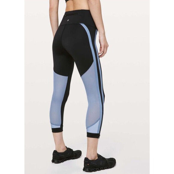 Lululemon Women's Zip the Line Crop 23”‎ MESH BLK/UTYB LW6ASPS Size 10 - Picture 1 of 6